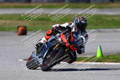 media/Jan-21-2023-Fastrack Riders (Sat) [[fcf3f88a30]]/Level 3/Session 4 Turn 6-Mountian Shot/